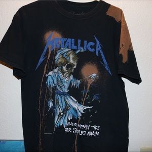 Metallica t shirt